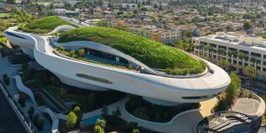 LUCAS MUSEUM opens